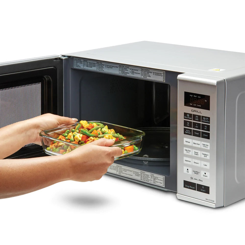 Borosil - Handle Square Dish Microwave Safe Borosilicate Glass 1.6 Ltr Transparent - Ghar Sajawat