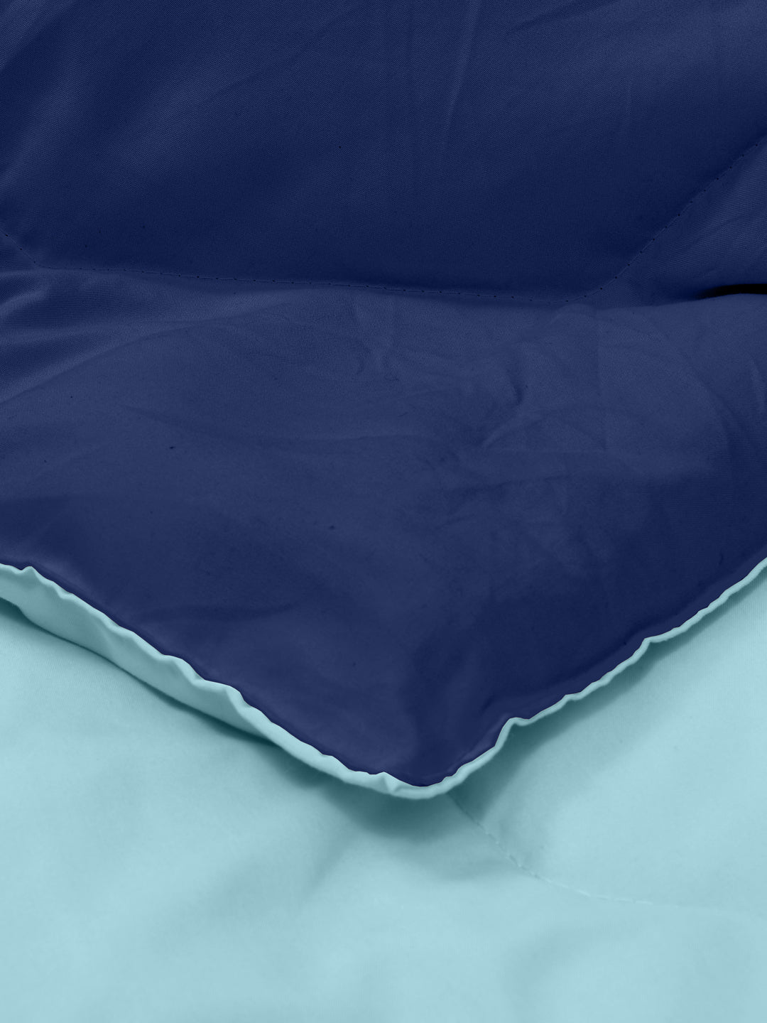 Blue Microfiber Double comforter for Mild Winter